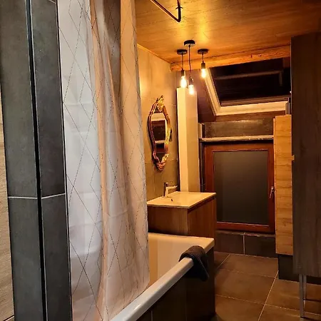 דירה Chez Claude Cozy Climatise Pour 4 Personnes Confort את